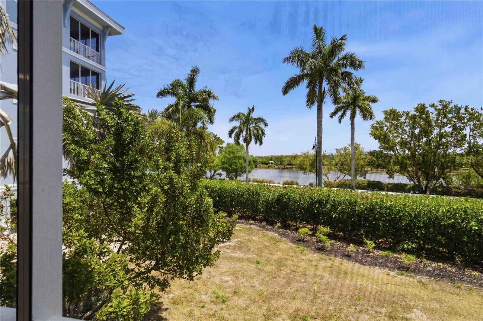 395 ARUBA CIR #102, BRADENTON, FL, 34209