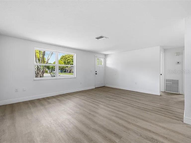 39252 HEIGHTS AVE, ZEPHYRHILLS, FL, 33542