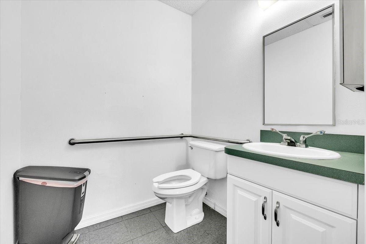 3300 TAMIAMI TRL #2, PORT CHARLOTTE, FL, 33952