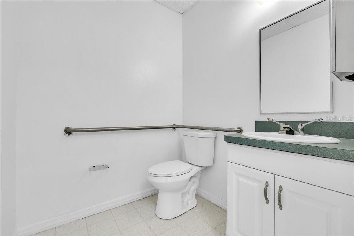 3300 TAMIAMI TRL #2, PORT CHARLOTTE, FL, 33952