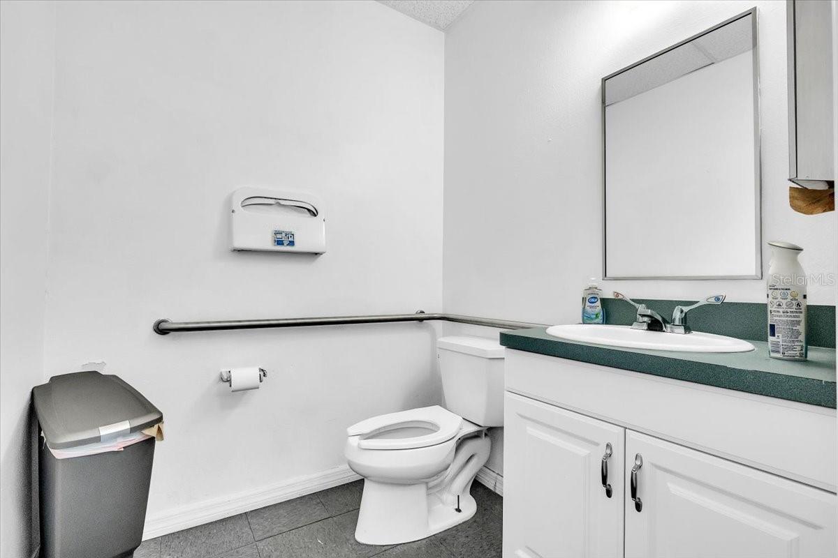 3300 TAMIAMI TRL #2, PORT CHARLOTTE, FL, 33952