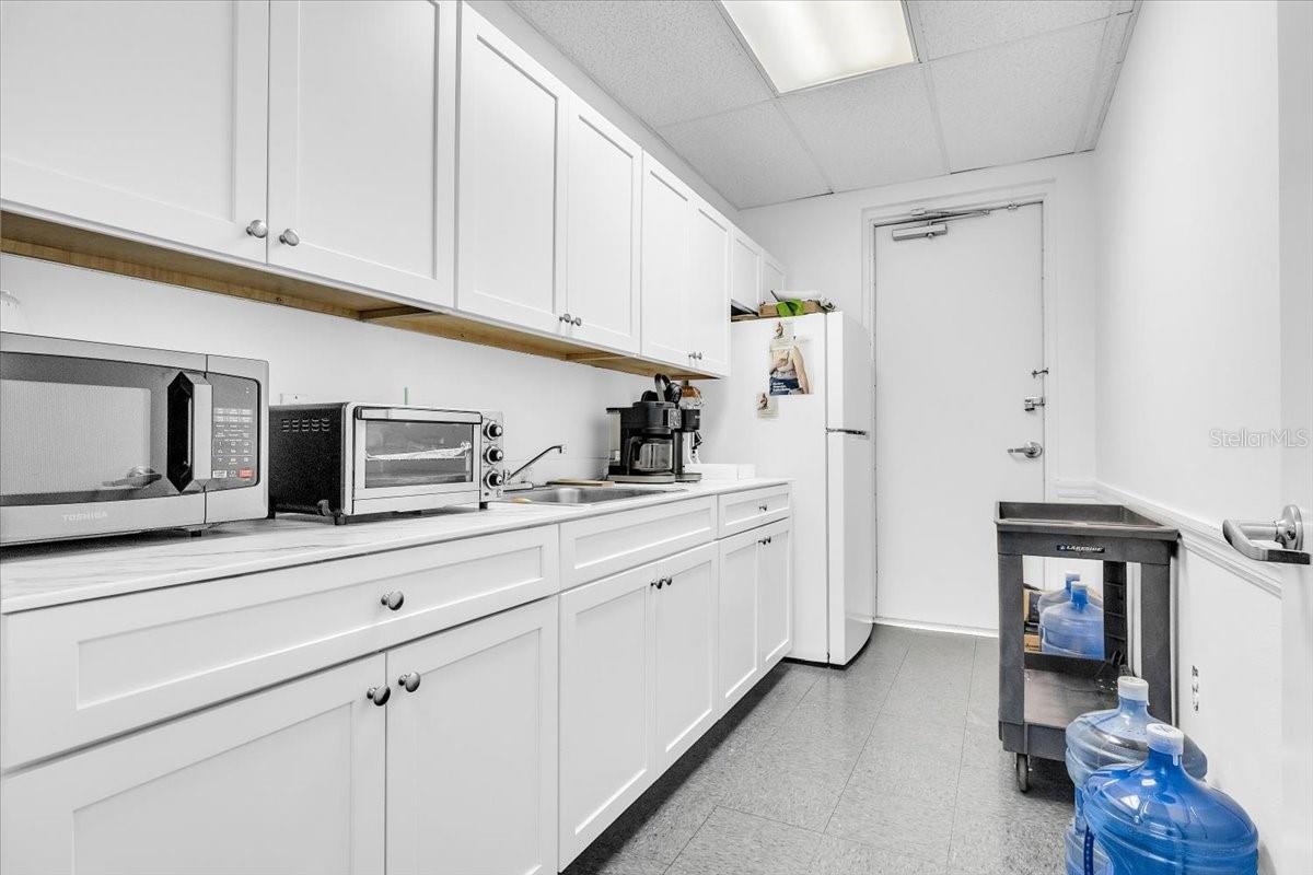 3300 TAMIAMI TRL #2, PORT CHARLOTTE, FL, 33952