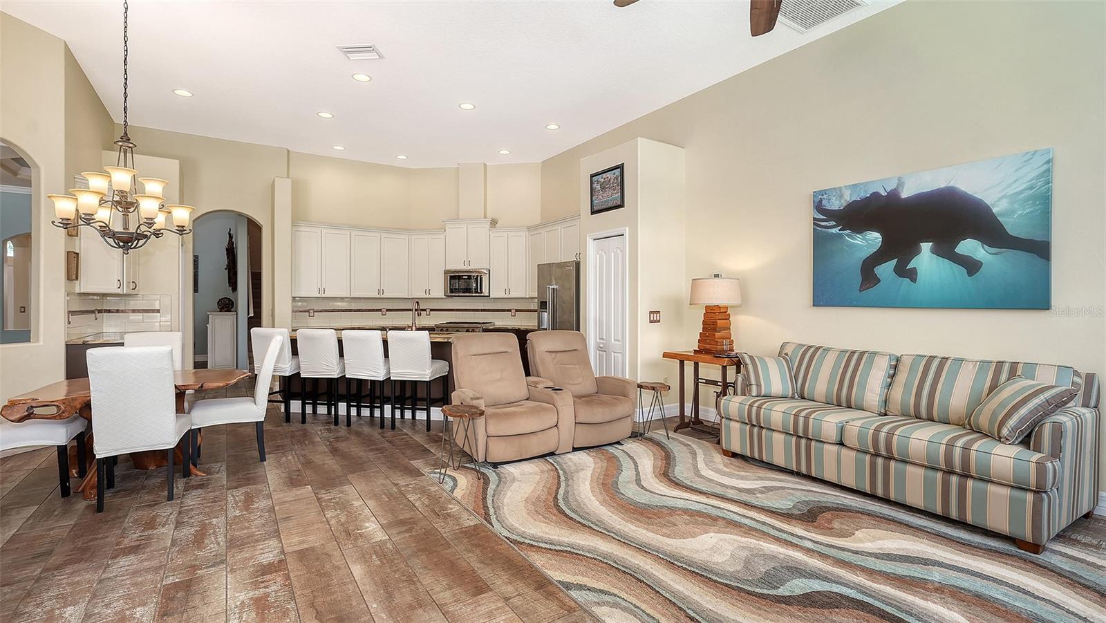 6148 PALOMINO CIR, BRADENTON, FL, 34201