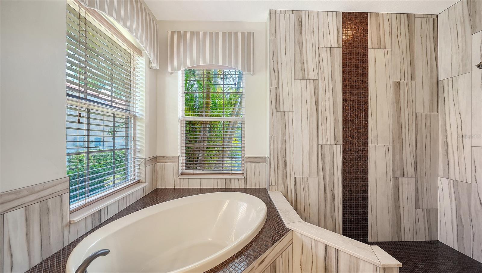 6148 PALOMINO CIR, BRADENTON, FL, 34201