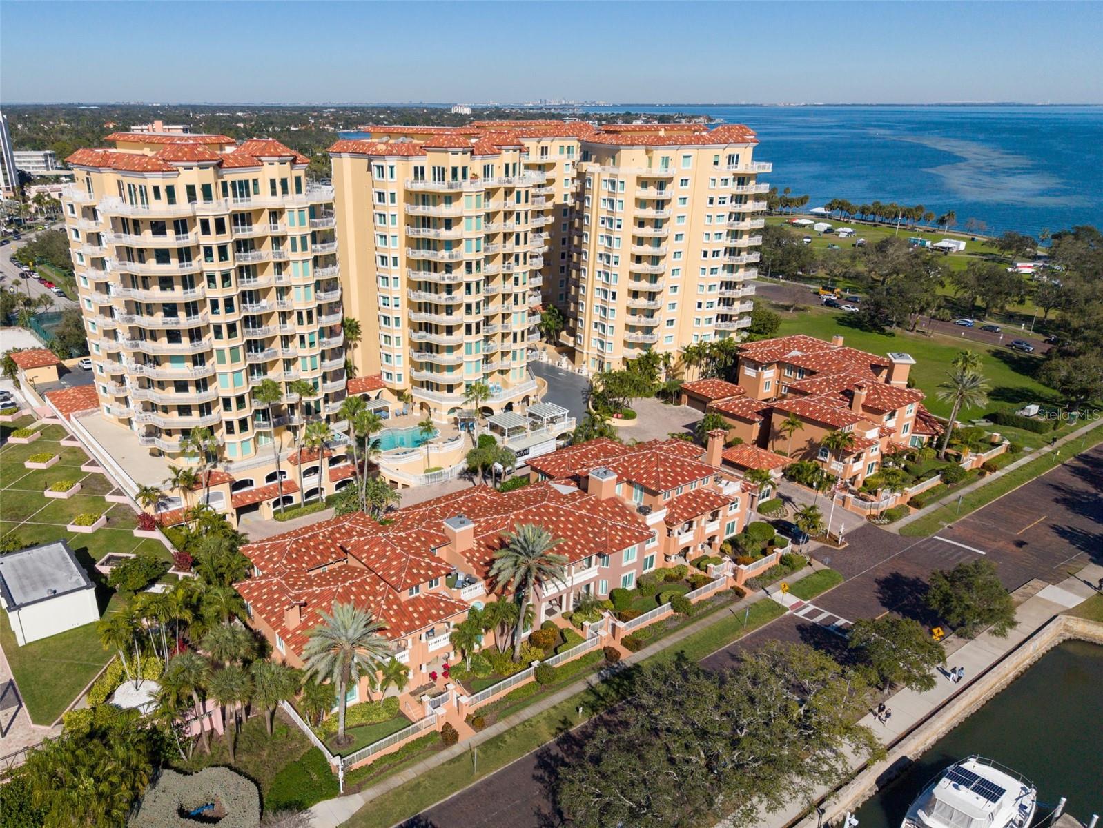 555 5TH AVE NE #1122, ST PETERSBURG, FL, 33701