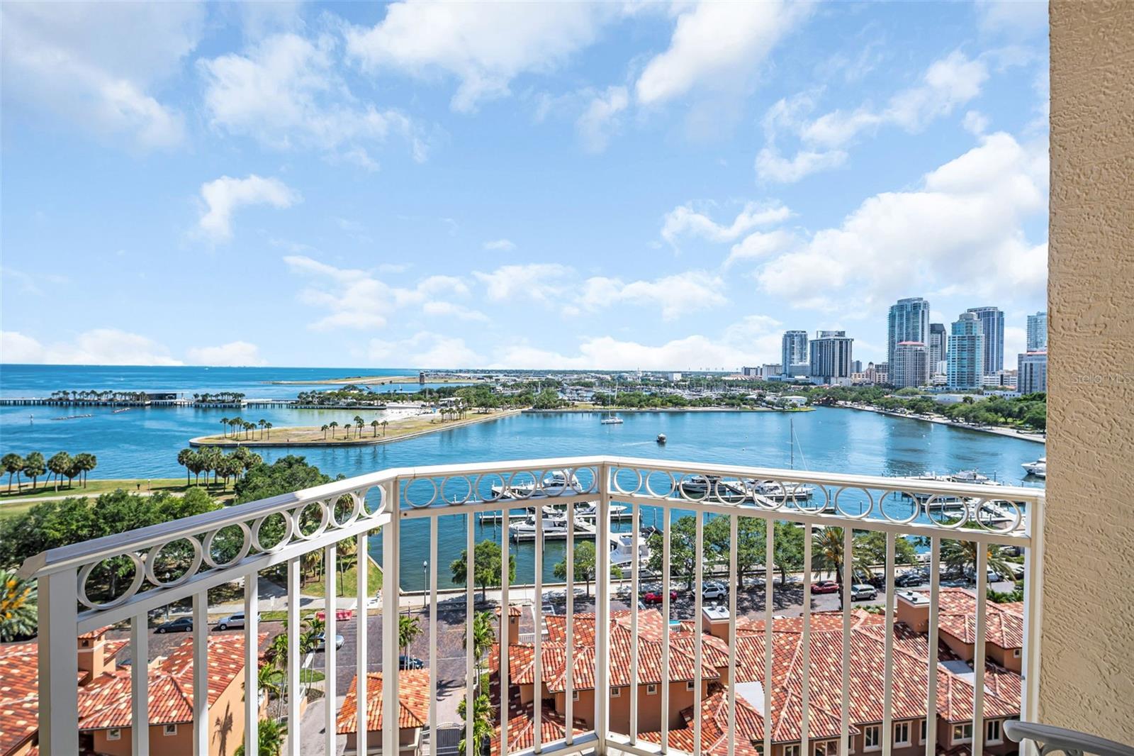 555 5TH AVE NE #1122, ST PETERSBURG, FL, 33701