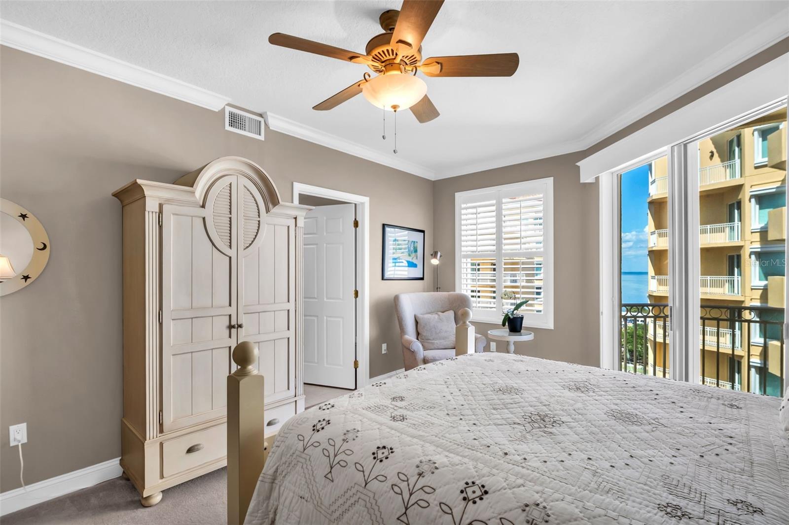 555 5TH AVE NE #1122, ST PETERSBURG, FL, 33701