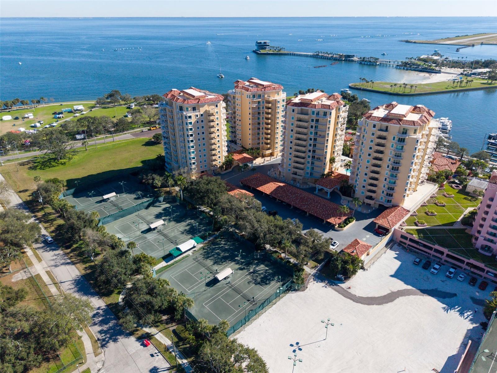 555 5TH AVE NE #1122, ST PETERSBURG, FL, 33701