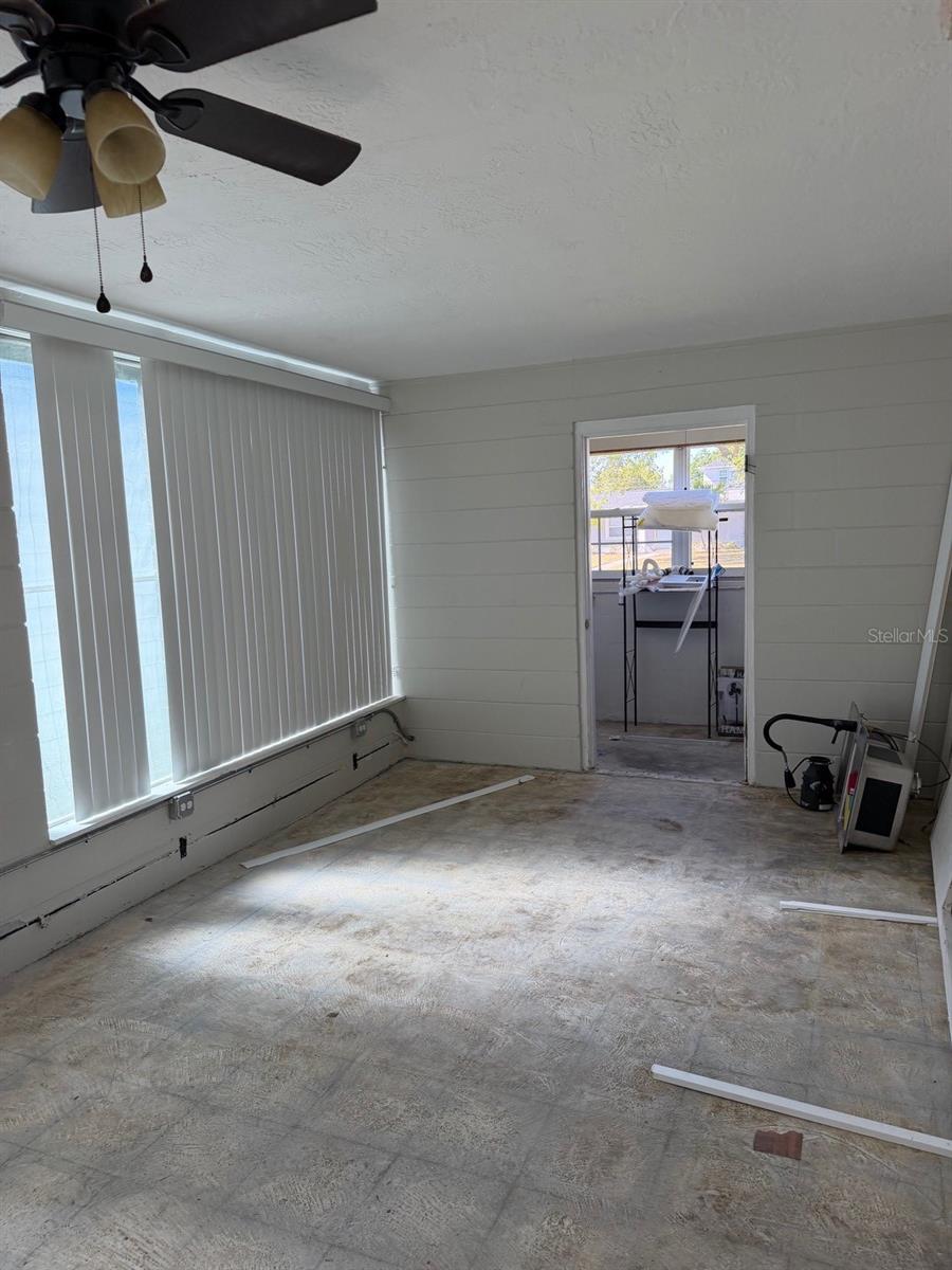 430 42ND AVE NE, ST PETERSBURG, FL, 33703