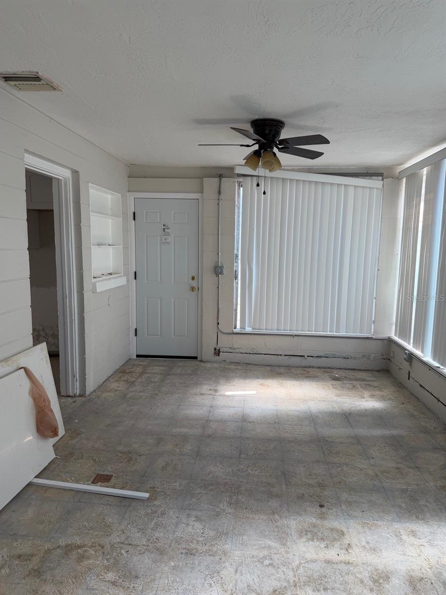 430 42ND AVE NE, ST PETERSBURG, FL, 33703