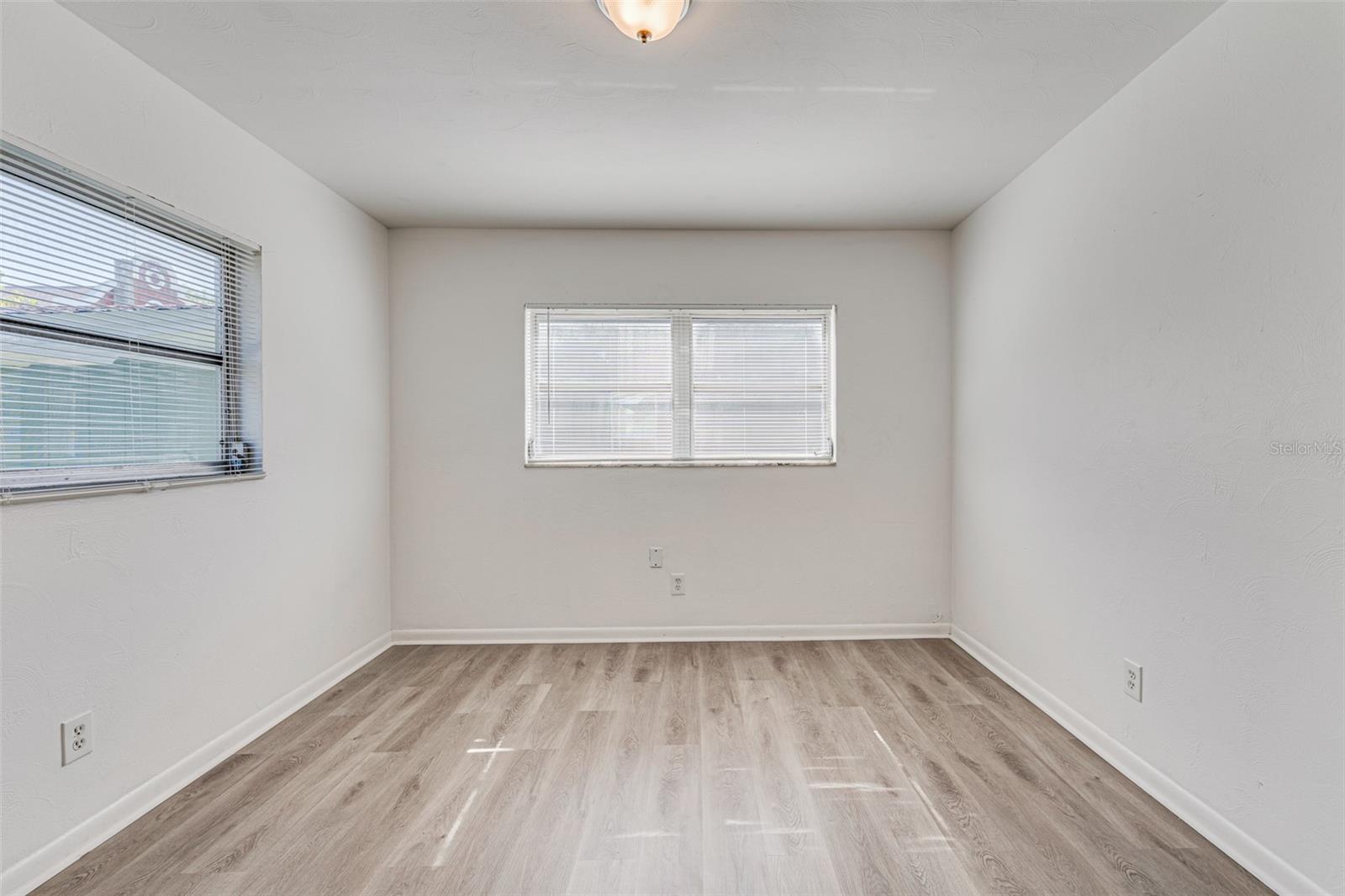 506 E SPARKMAN AVE, TAMPA, FL, 33602