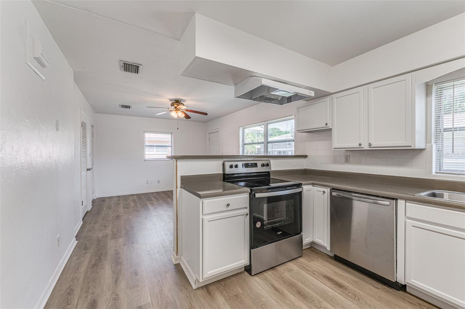 506 E SPARKMAN AVE, TAMPA, FL, 33602