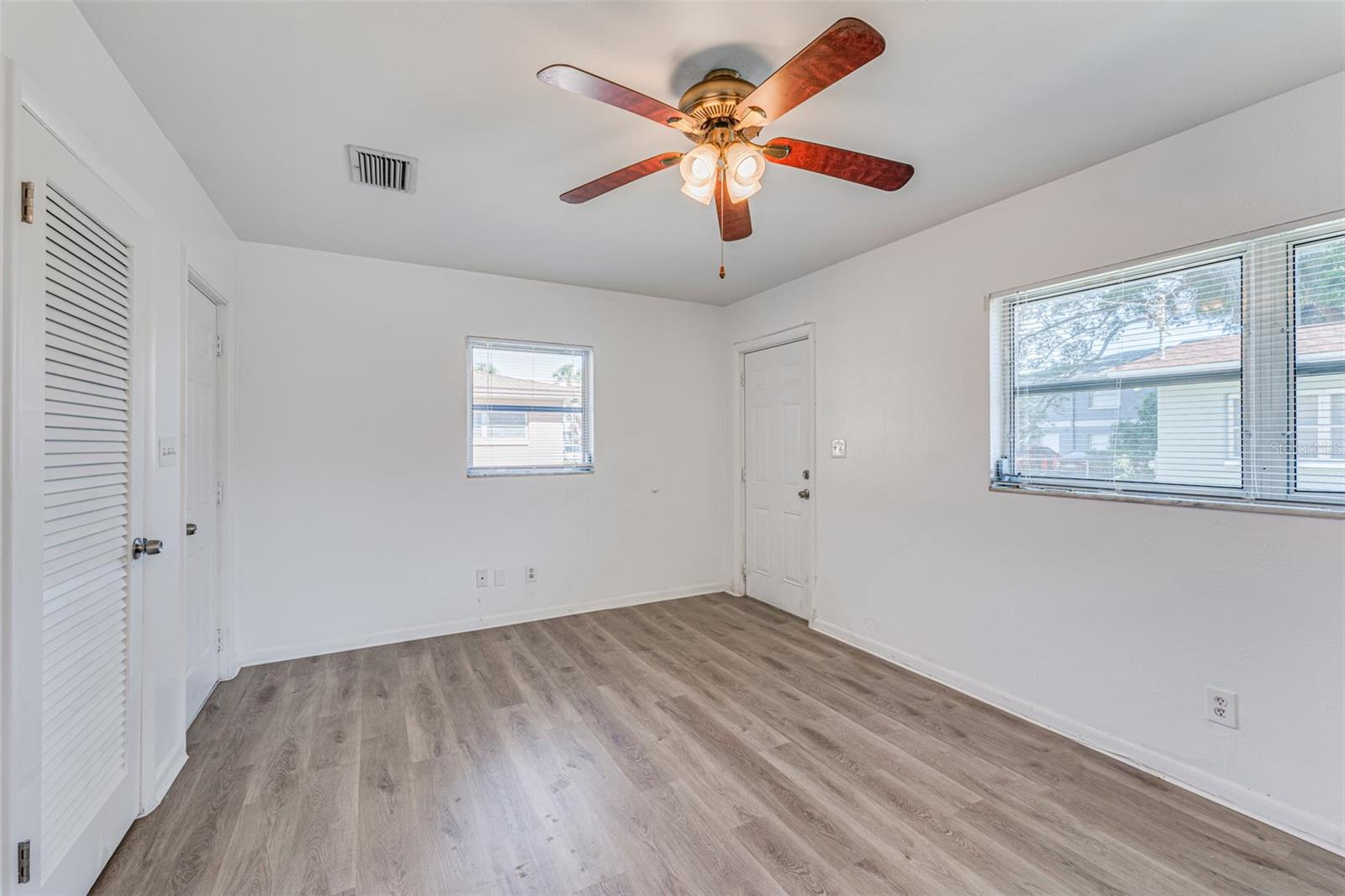 506 E SPARKMAN AVE, TAMPA, FL, 33602