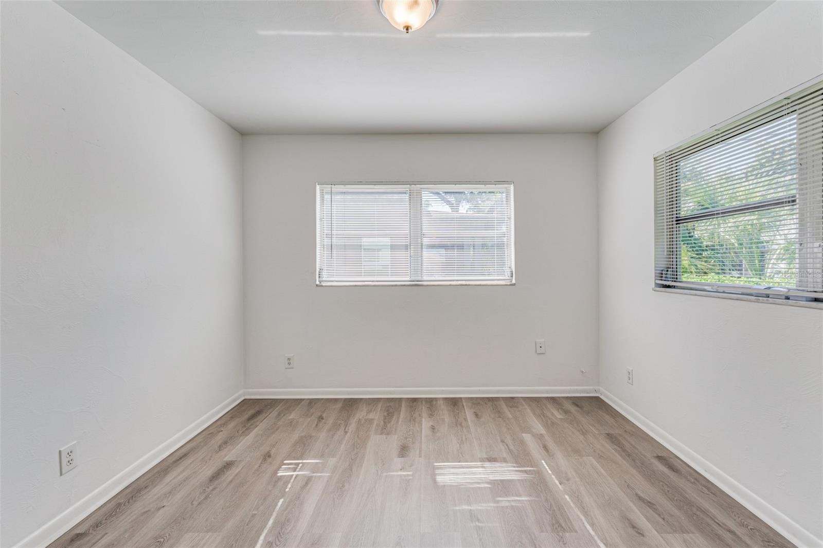 506 E SPARKMAN AVE, TAMPA, FL, 33602