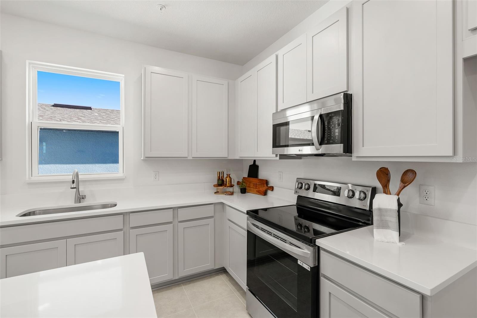 640 EMERALD GROVE DR, APOPKA, FL, 32703