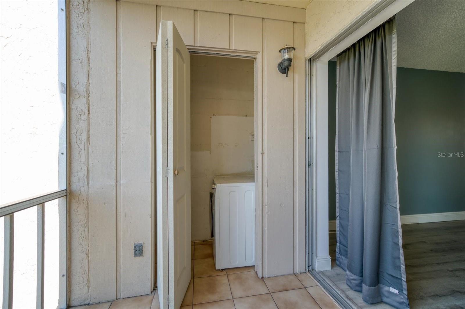 8693 BARDMOOR BLVD #205B, SEMINOLE, FL, 33777