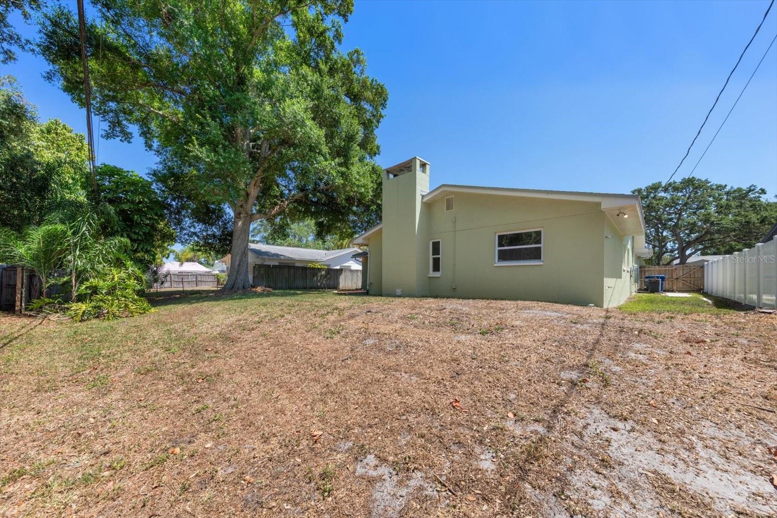 11171 105TH AVE, LARGO, FL, 33778