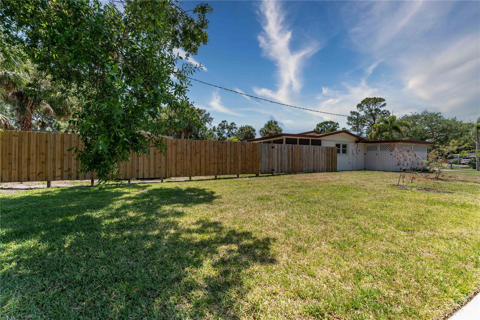 138 PEARL AVE, SARASOTA, FL, 34243