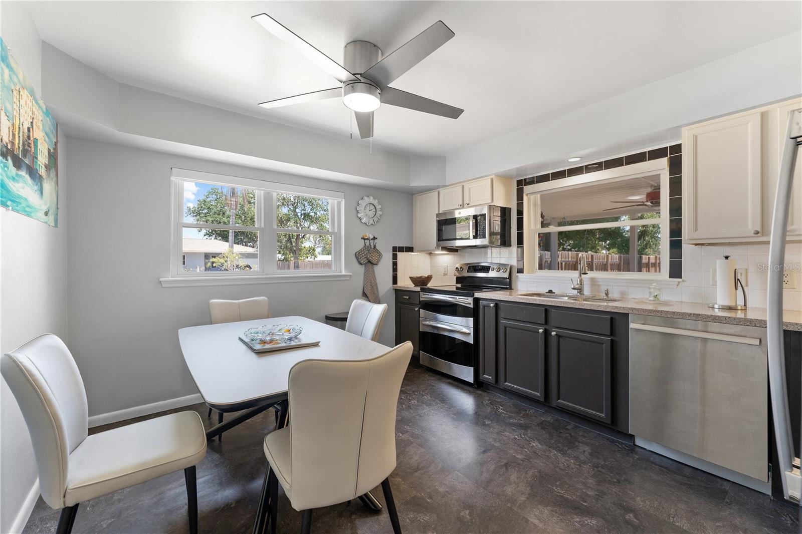 138 PEARL AVE, SARASOTA, FL, 34243