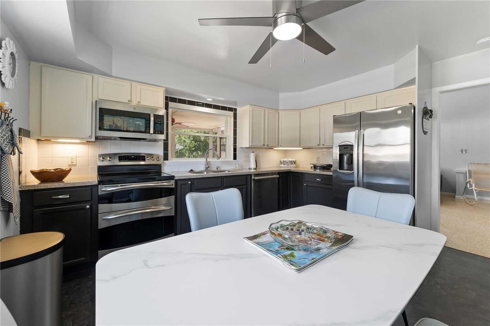 138 PEARL AVE, SARASOTA, FL, 34243