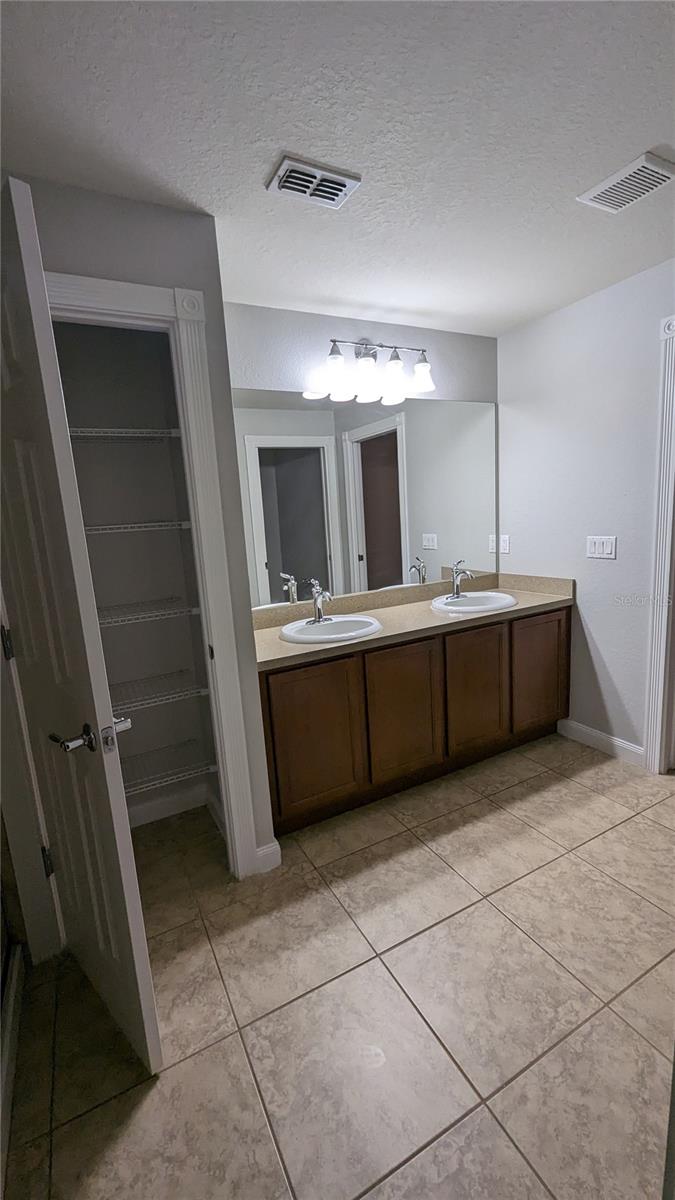 11892 FIORE DR, ORLANDO, FL, 32827