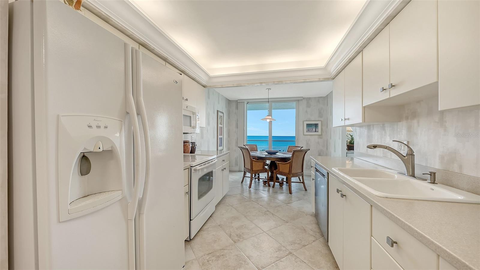 2425 GULF OF MEXICO DR #2E, LONGBOAT KEY, FL, 34228