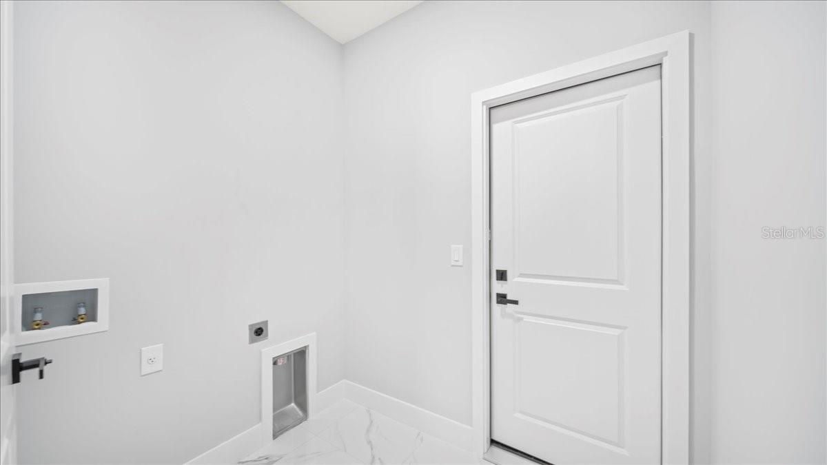 103 DIPLOMAT PKWY E, CAPE CORAL, FL, 33909