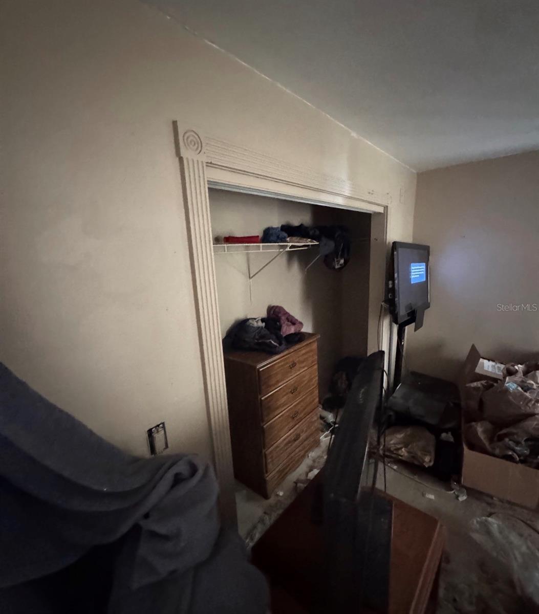 1812 E OKALOOSA AVE, TAMPA, FL, 33604