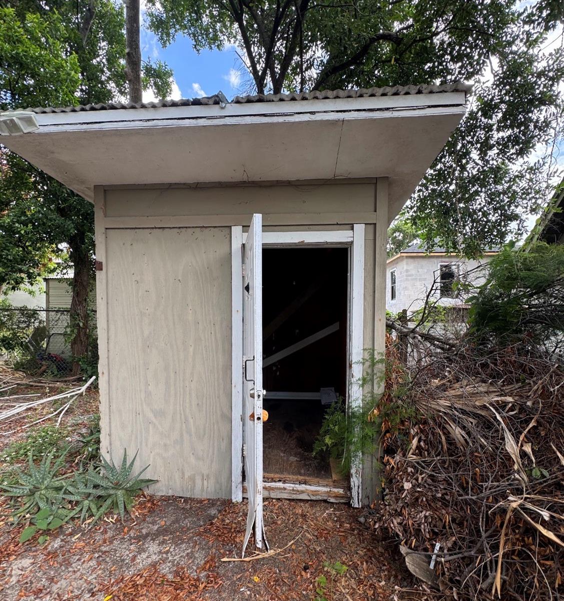 1812 E OKALOOSA AVE, TAMPA, FL, 33604