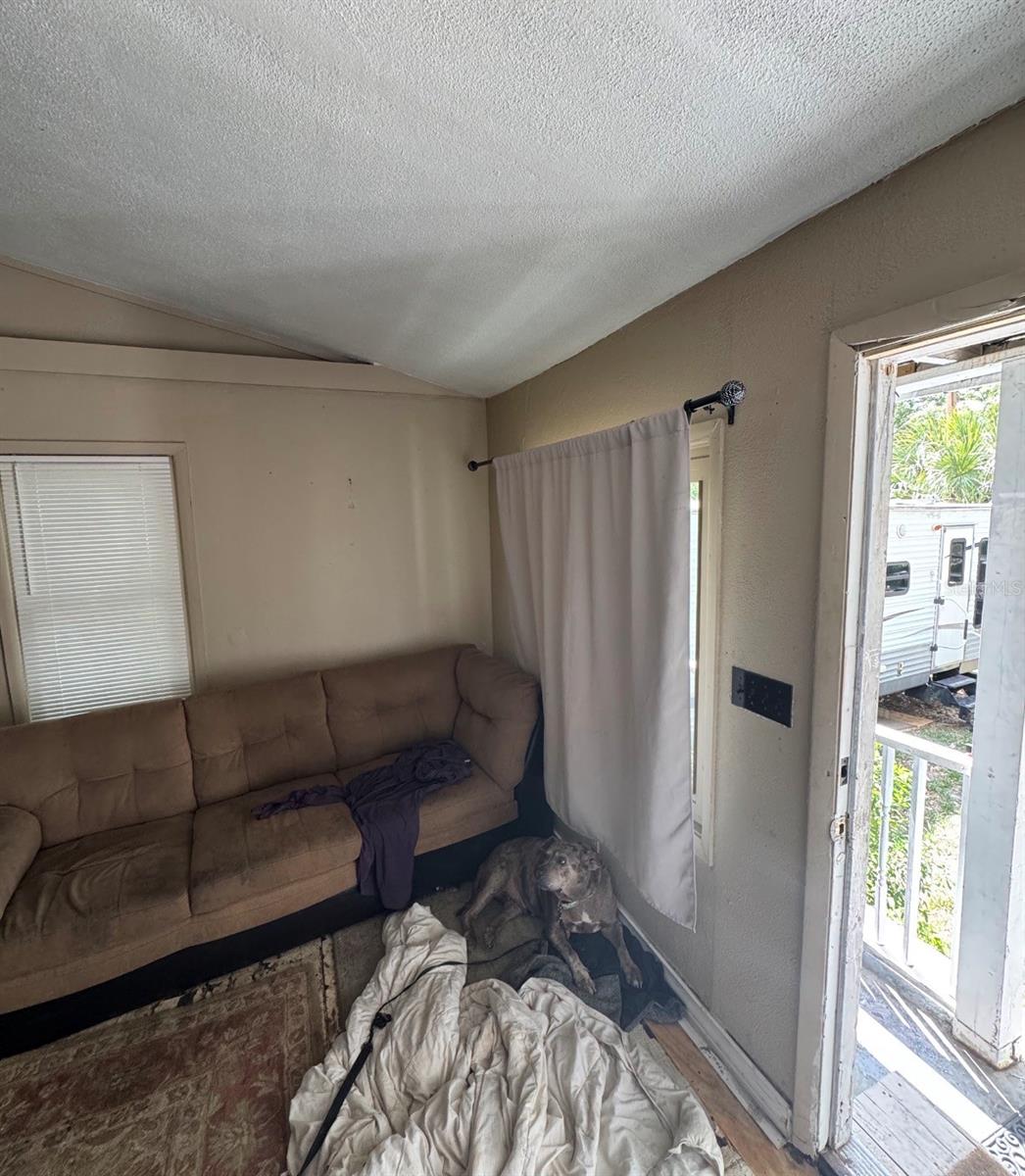 1812 E OKALOOSA AVE, TAMPA, FL, 33604