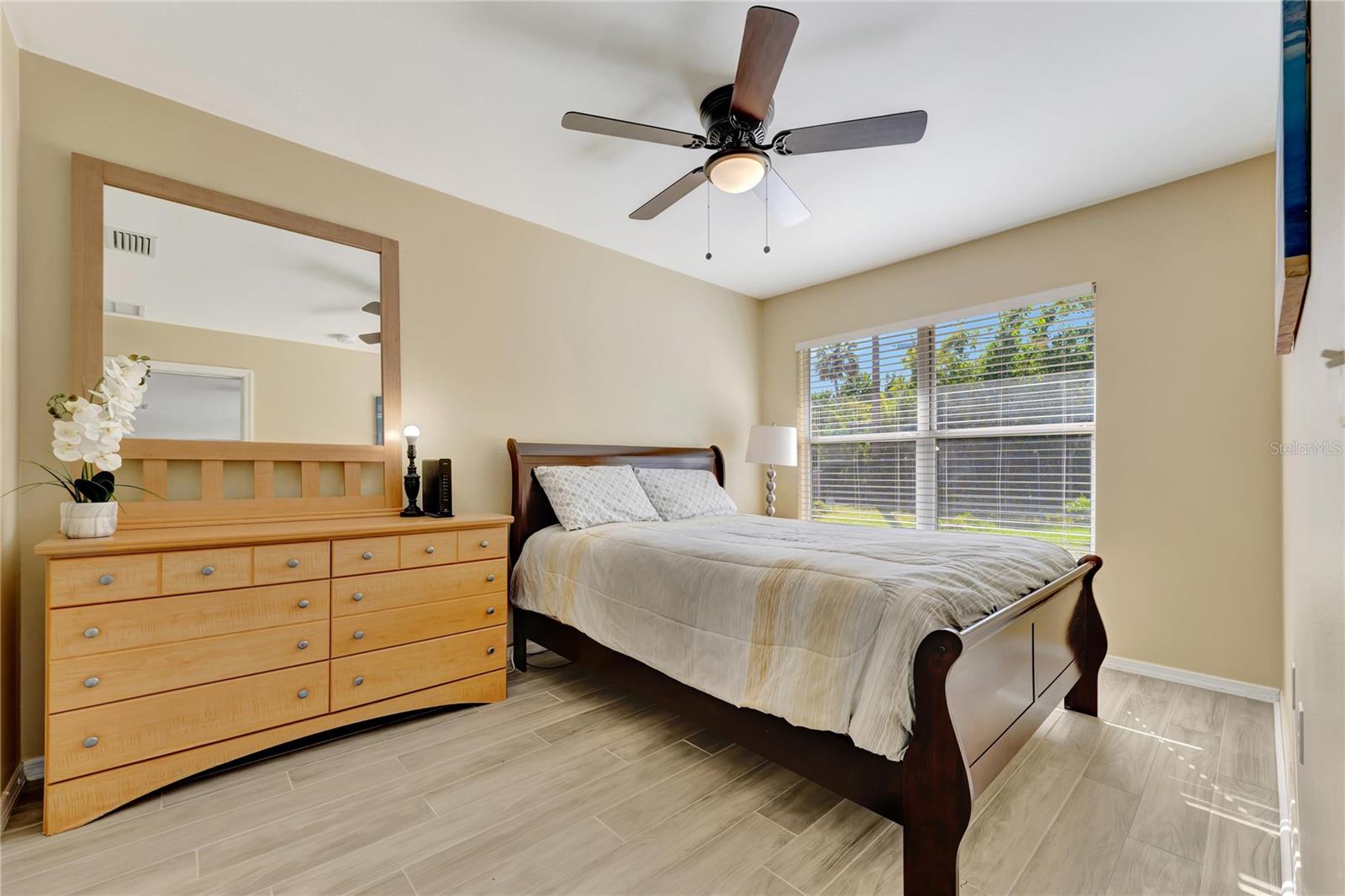 2916 WOODCREST DR, SARASOTA, FL, 34239