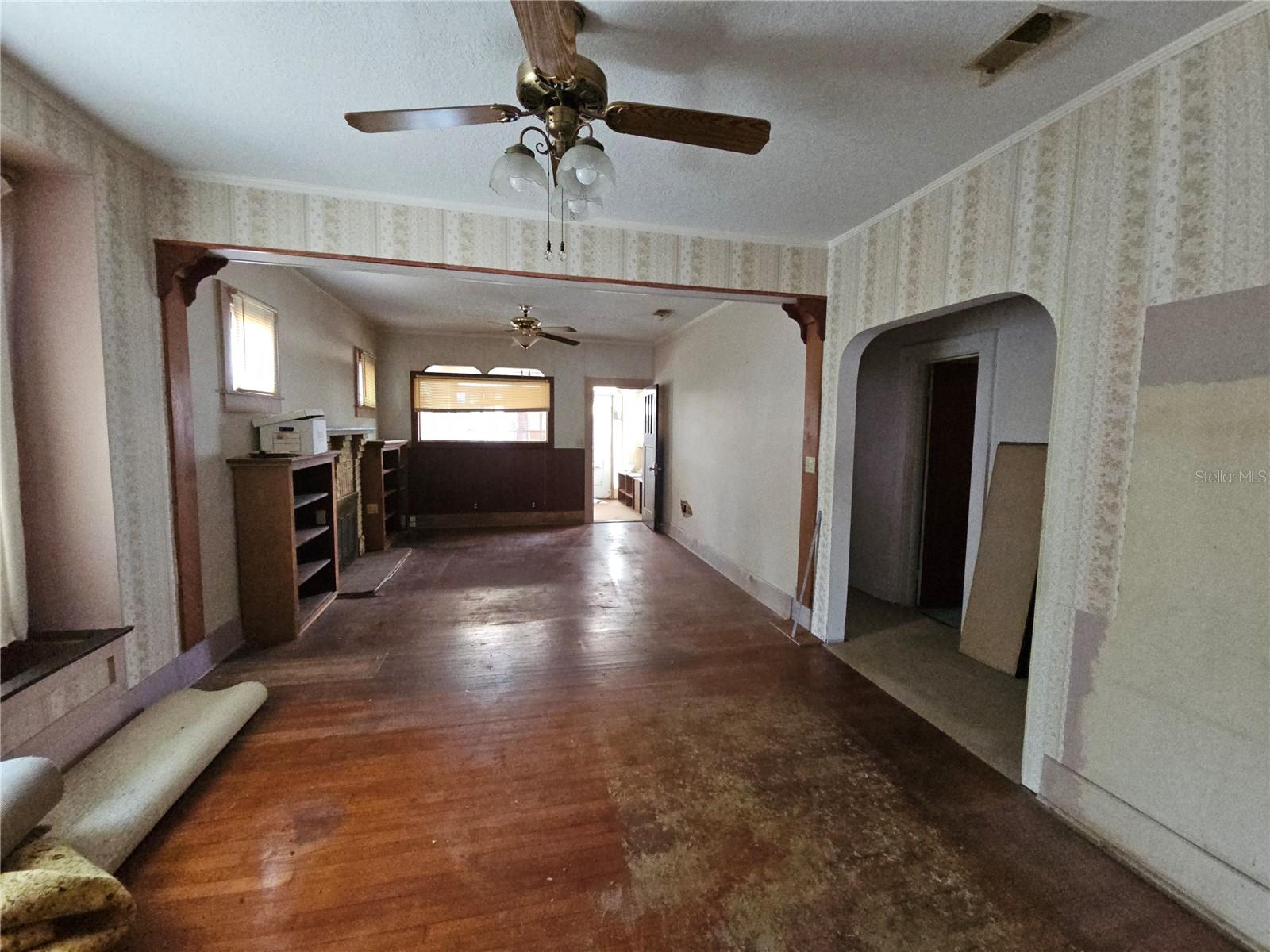 1821 WOODWARD ST, ORLANDO, FL, 32803