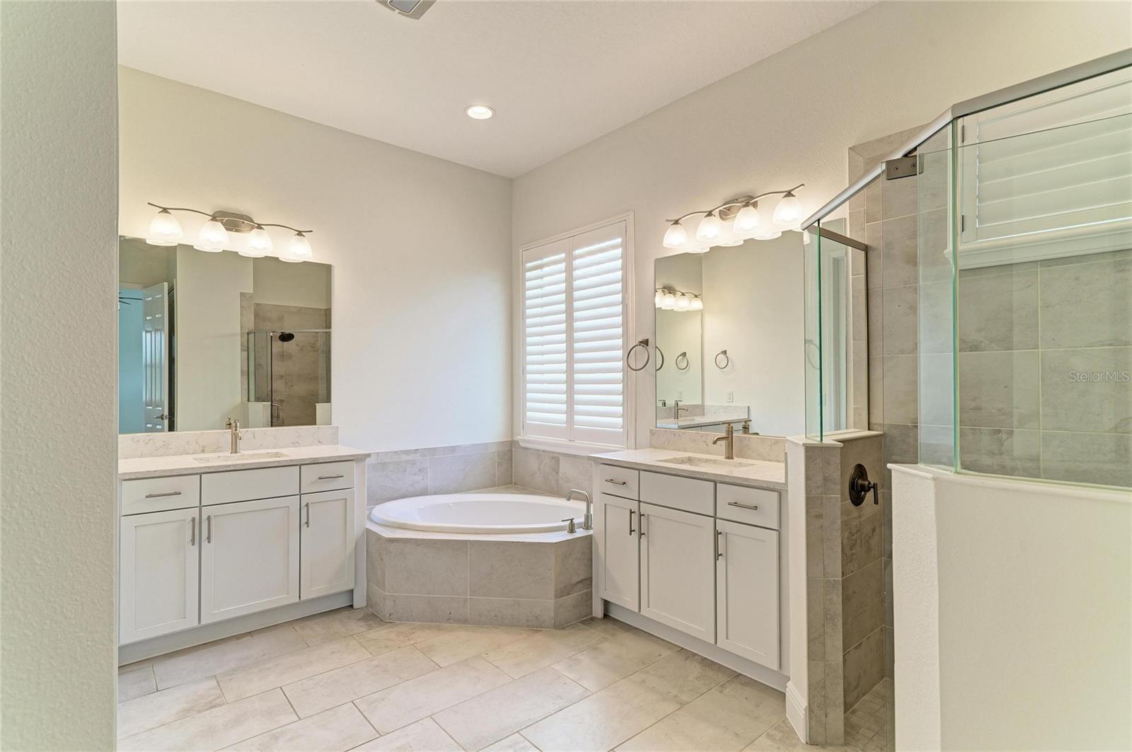 12813 GLISTEN CT, PARRISH, FL, 34219
