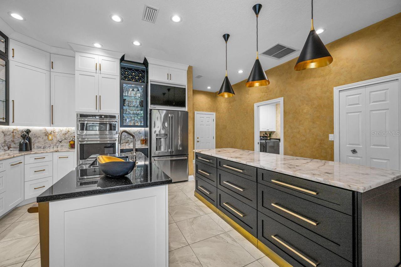 970 SOUTHERN PINE CT NE, ST PETERSBURG, FL, 33703