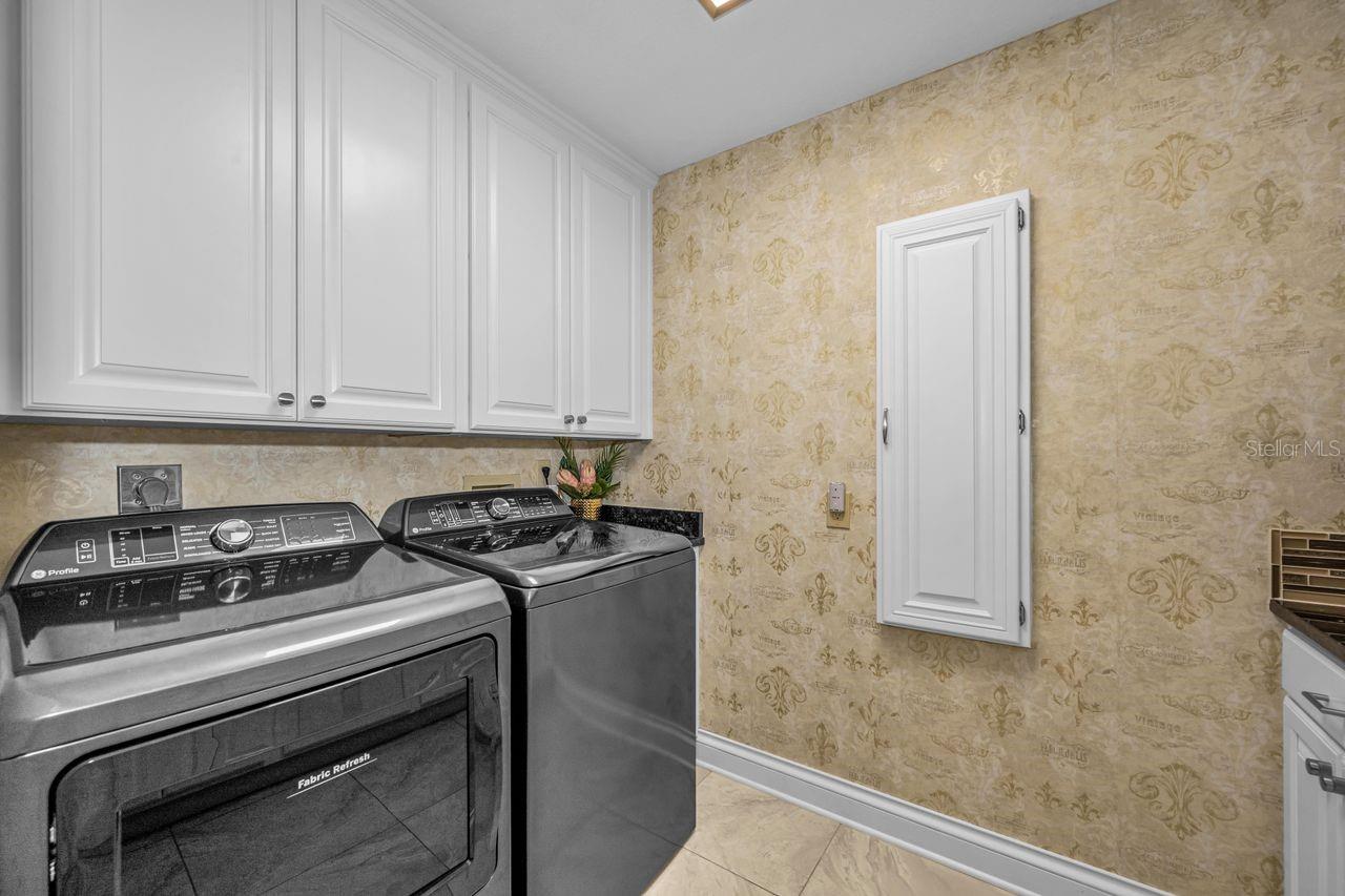 970 SOUTHERN PINE CT NE, ST PETERSBURG, FL, 33703