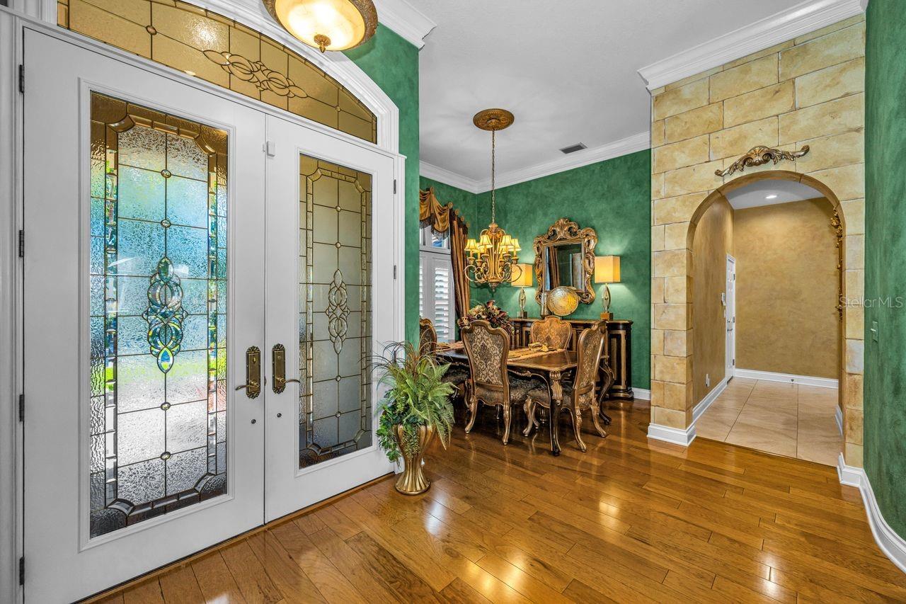 970 SOUTHERN PINE CT NE, ST PETERSBURG, FL, 33703