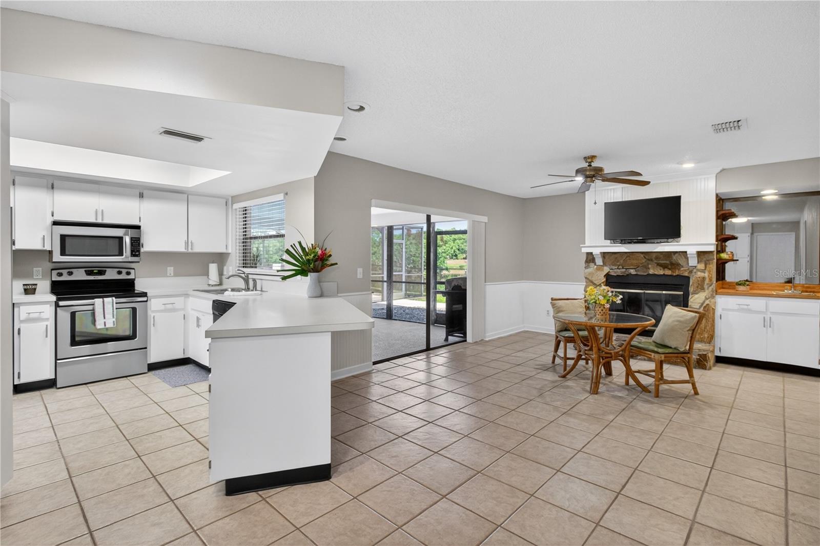 23311 DOVER DR, LAND O LAKES, FL, 34639