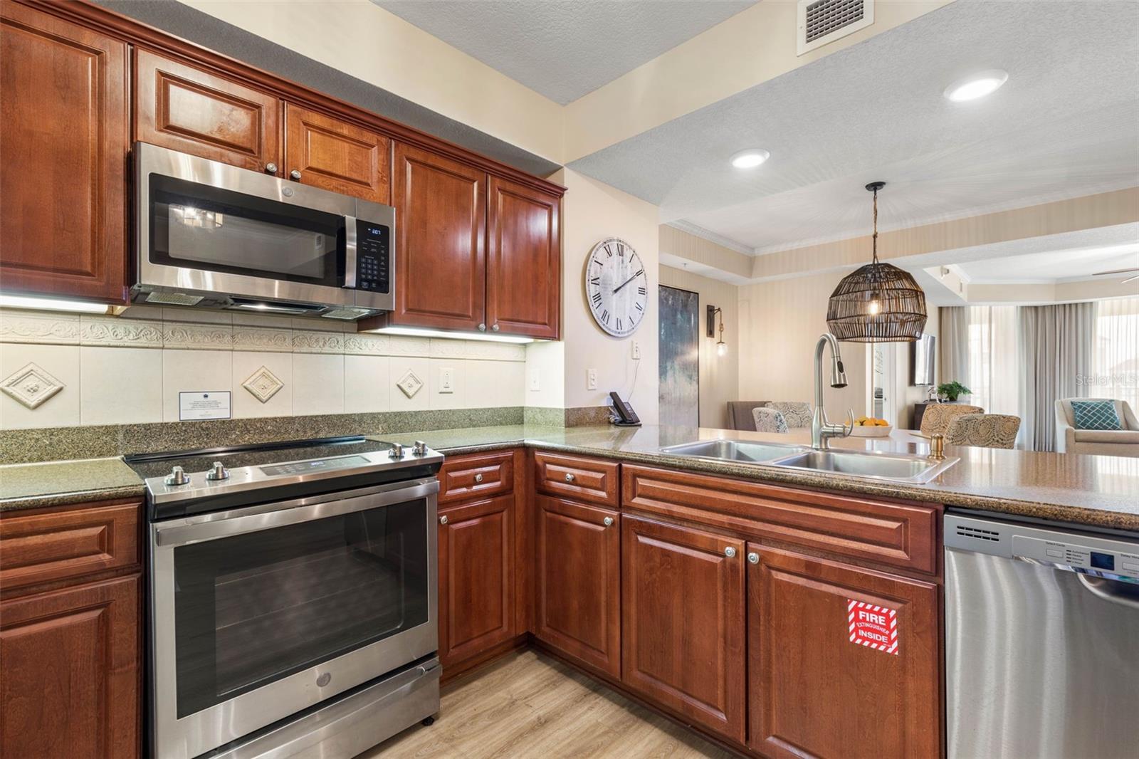 200 OCEAN CREST DR #906, PALM COAST, FL, 32137