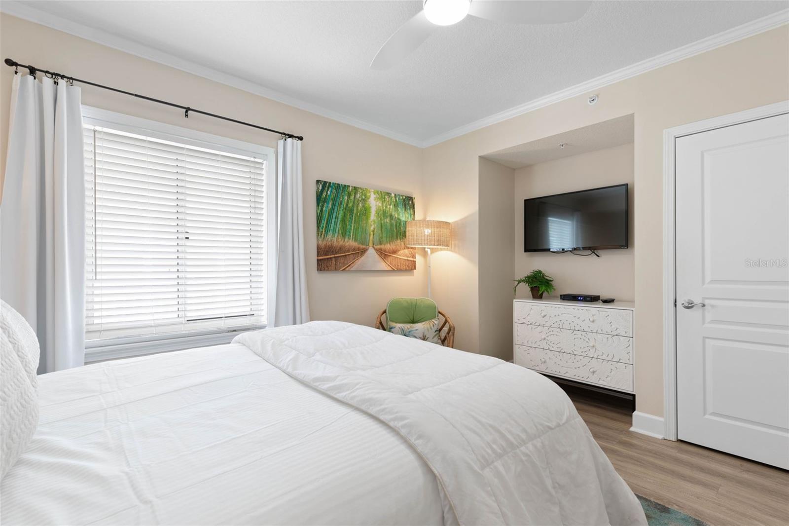 200 OCEAN CREST DR #906, PALM COAST, FL, 32137