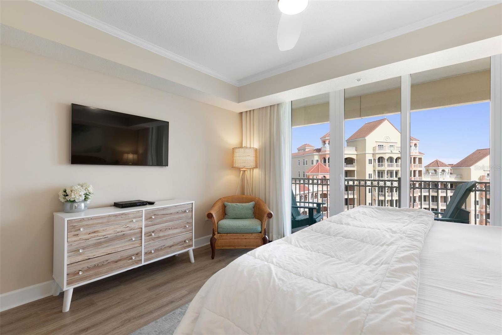 200 OCEAN CREST DR #906, PALM COAST, FL, 32137