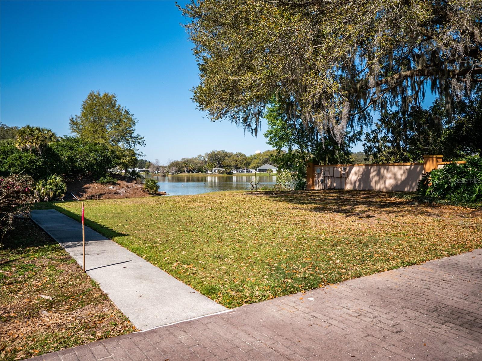 309 LAGRANDE BLVD, LADY LAKE, FL, 32159