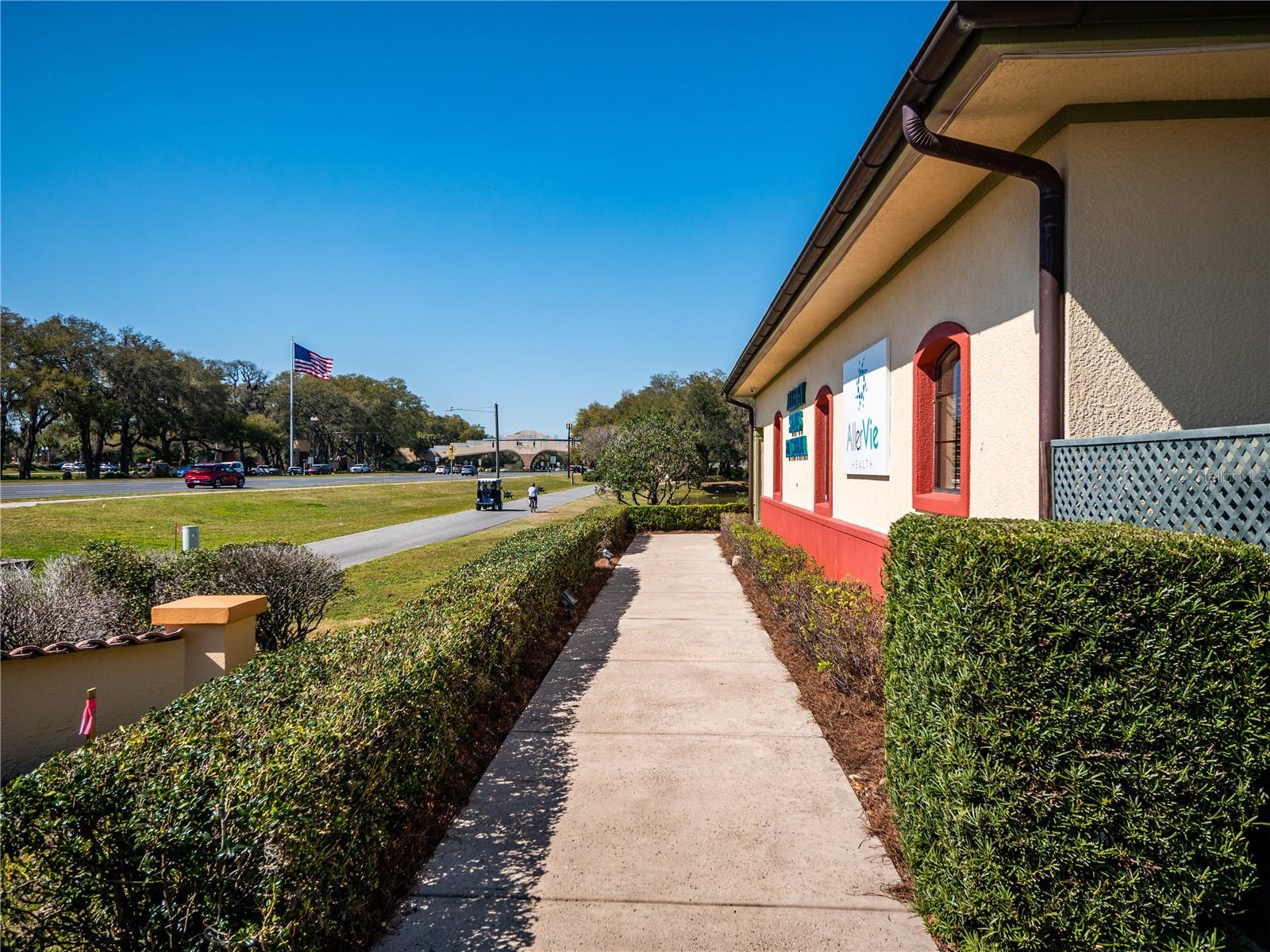 309 LAGRANDE BLVD, LADY LAKE, FL, 32159