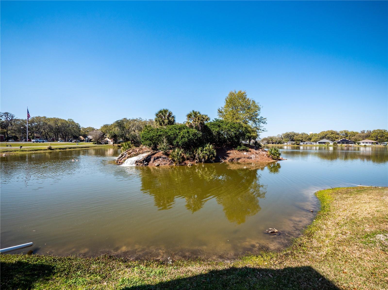 309 LAGRANDE BLVD, LADY LAKE, FL, 32159