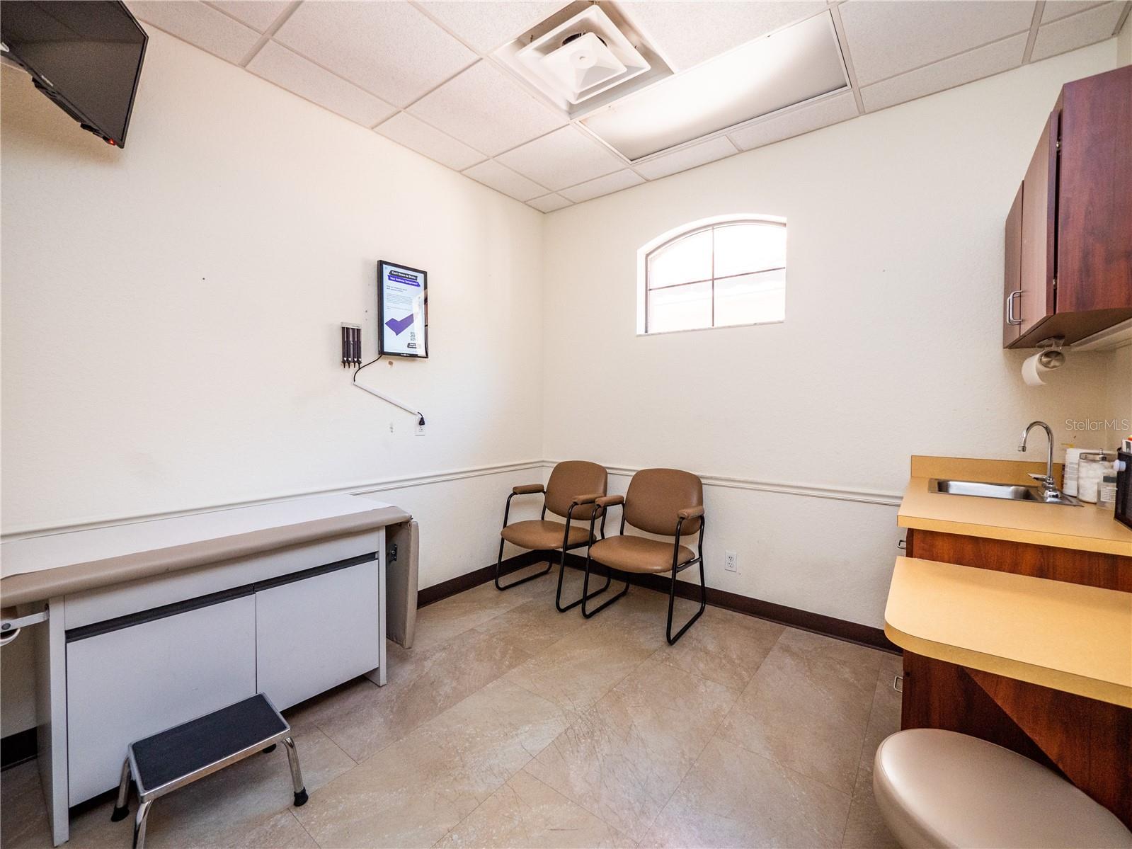 309 LAGRANDE BLVD, LADY LAKE, FL, 32159