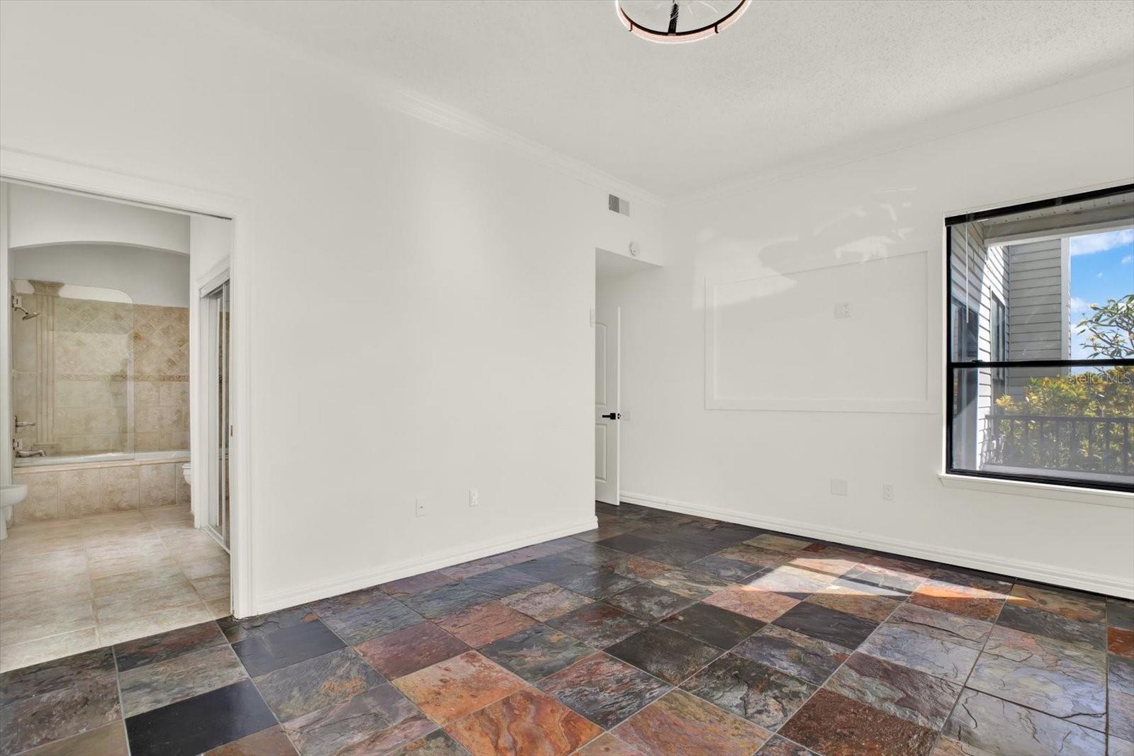 3127 W SLIGH AVE #104B, TAMPA, FL, 33614
