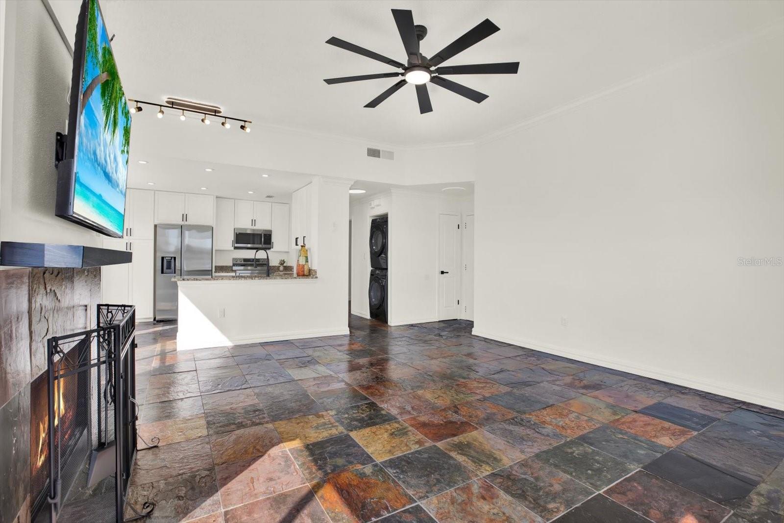 3127 W SLIGH AVE #104B, TAMPA, FL, 33614
