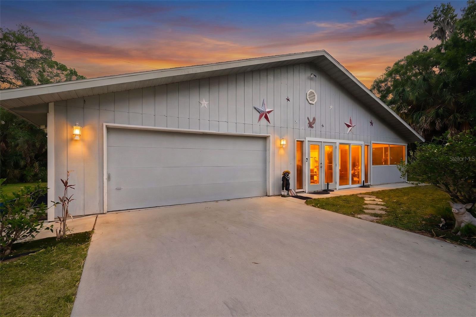 2070 59TH ST, SARASOTA, FL, 34243