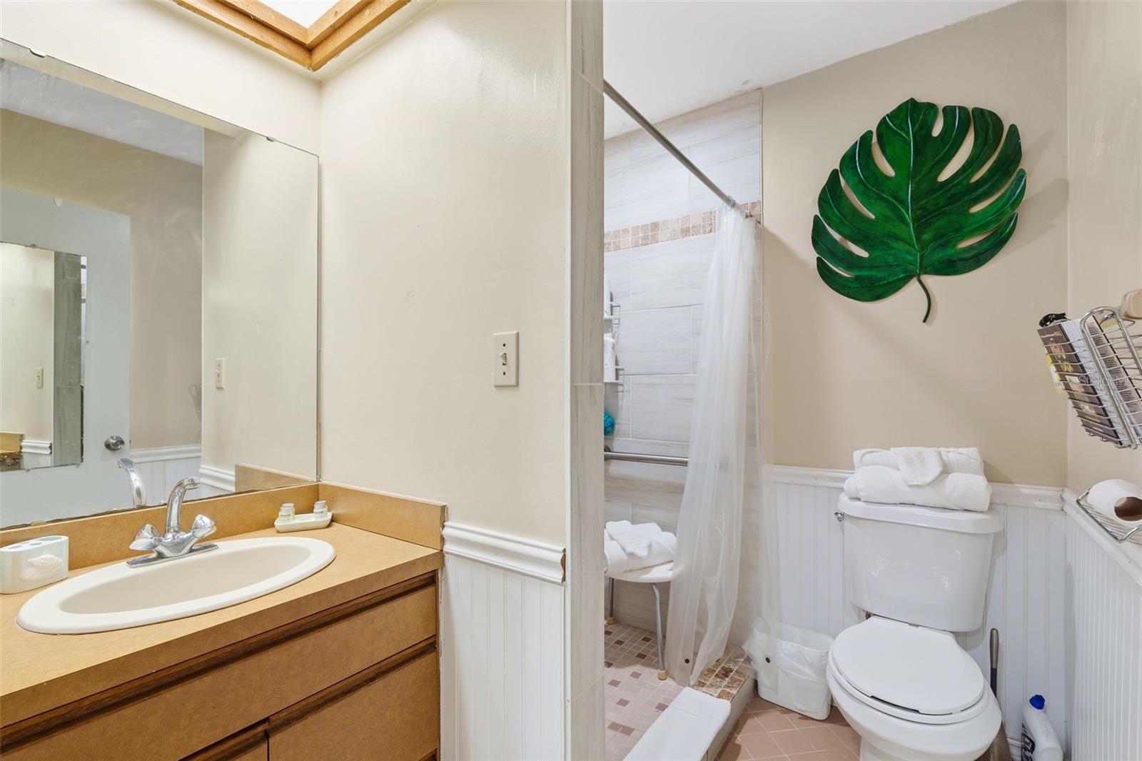 2070 59TH ST, SARASOTA, FL, 34243