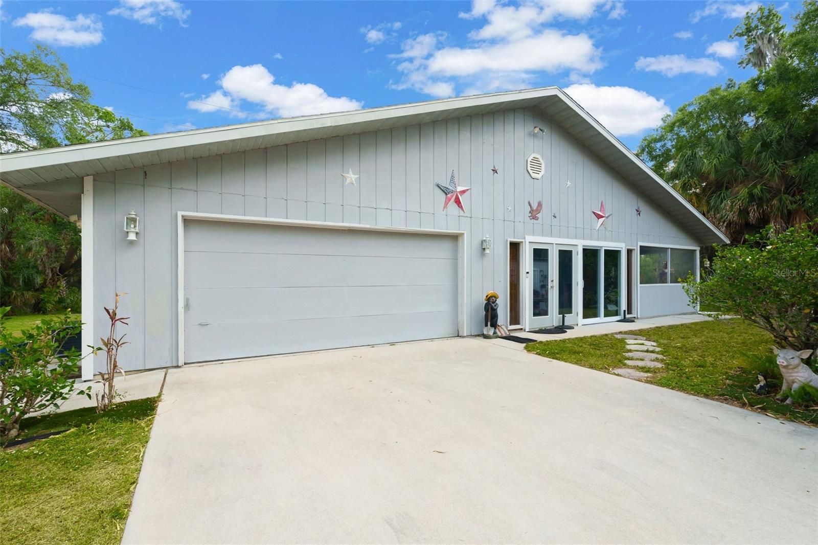 2070 59TH ST, SARASOTA, FL, 34243