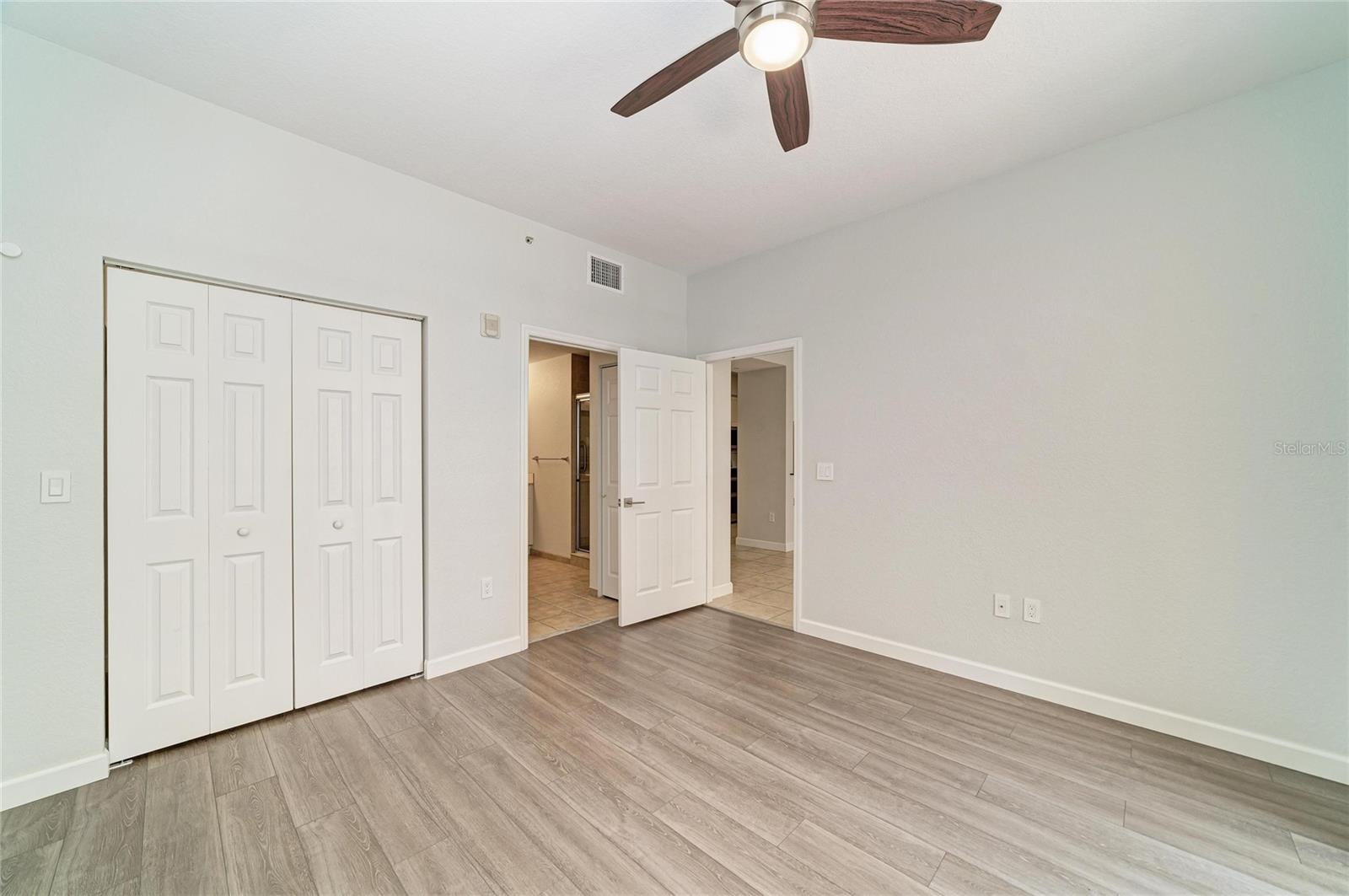 1064 N TAMIAMI TRL #1304, SARASOTA, FL, 34236